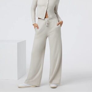 NWT Vuori Women's Halo Essential Wide-Leg Ecru Heather XS-long